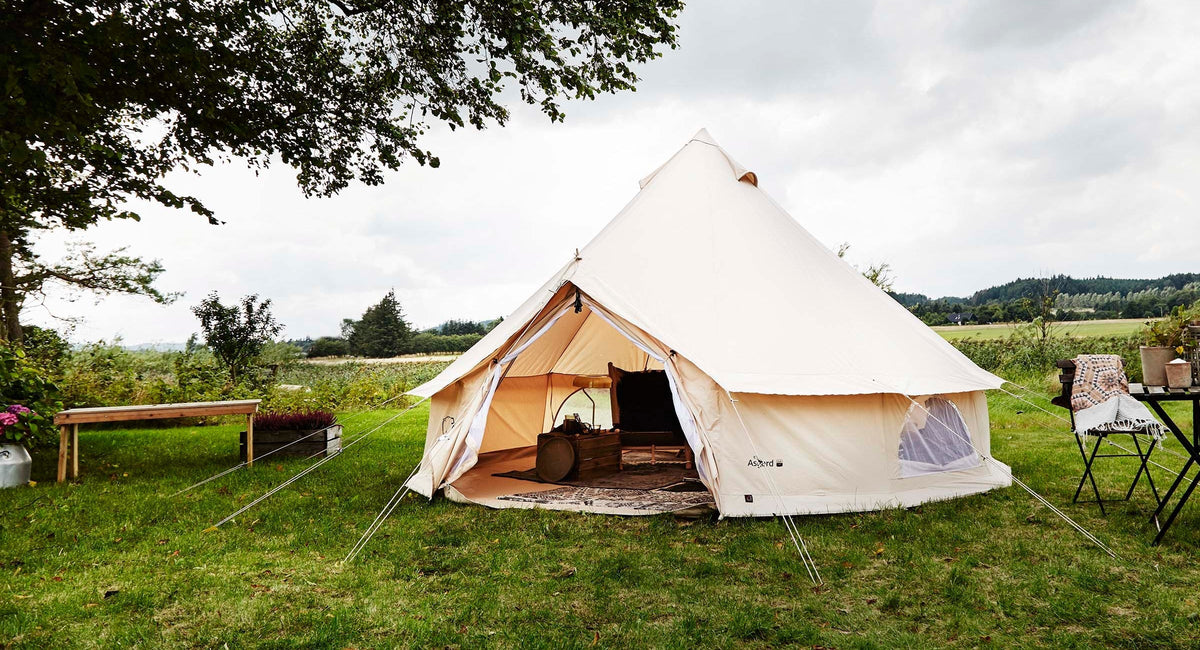 Glamping-Zelt einrichten: in drei Schritten zum eigenen Glamping-Camp