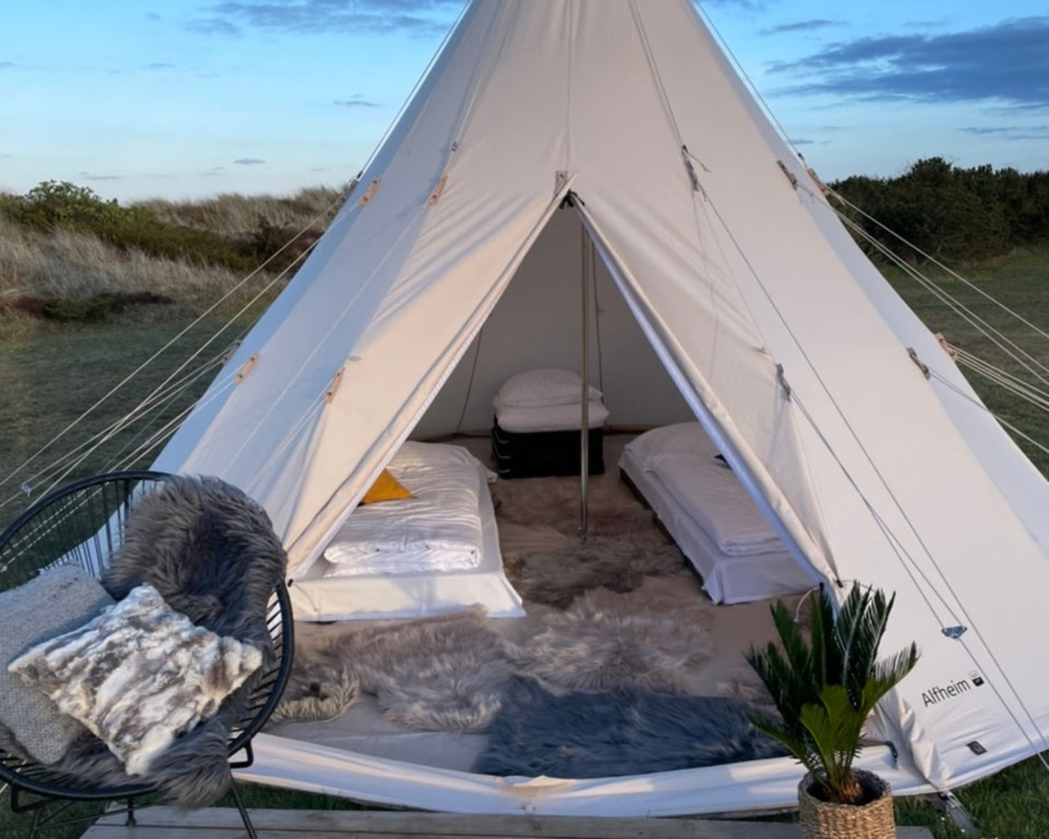Alfheim 12.6 Glamping Zelt - 12.6 m² | 6 Personen | Sandshell