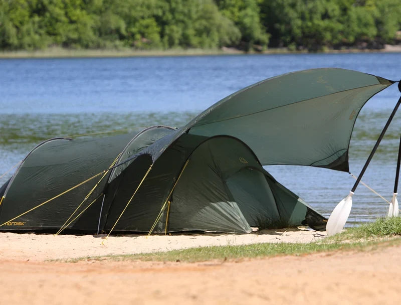 Zelt und Tarp aufbauen: Anleitung und Tipps für den richtigen Platz