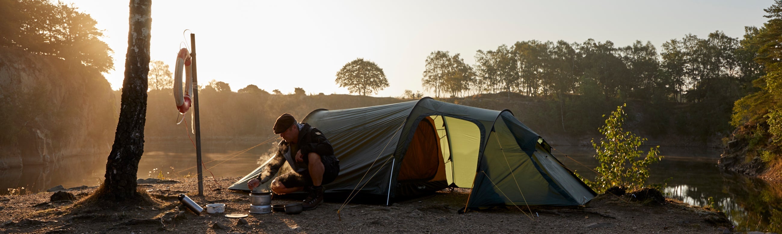 Zelt aufbauen: Anleitung für Zelt & Tarp
