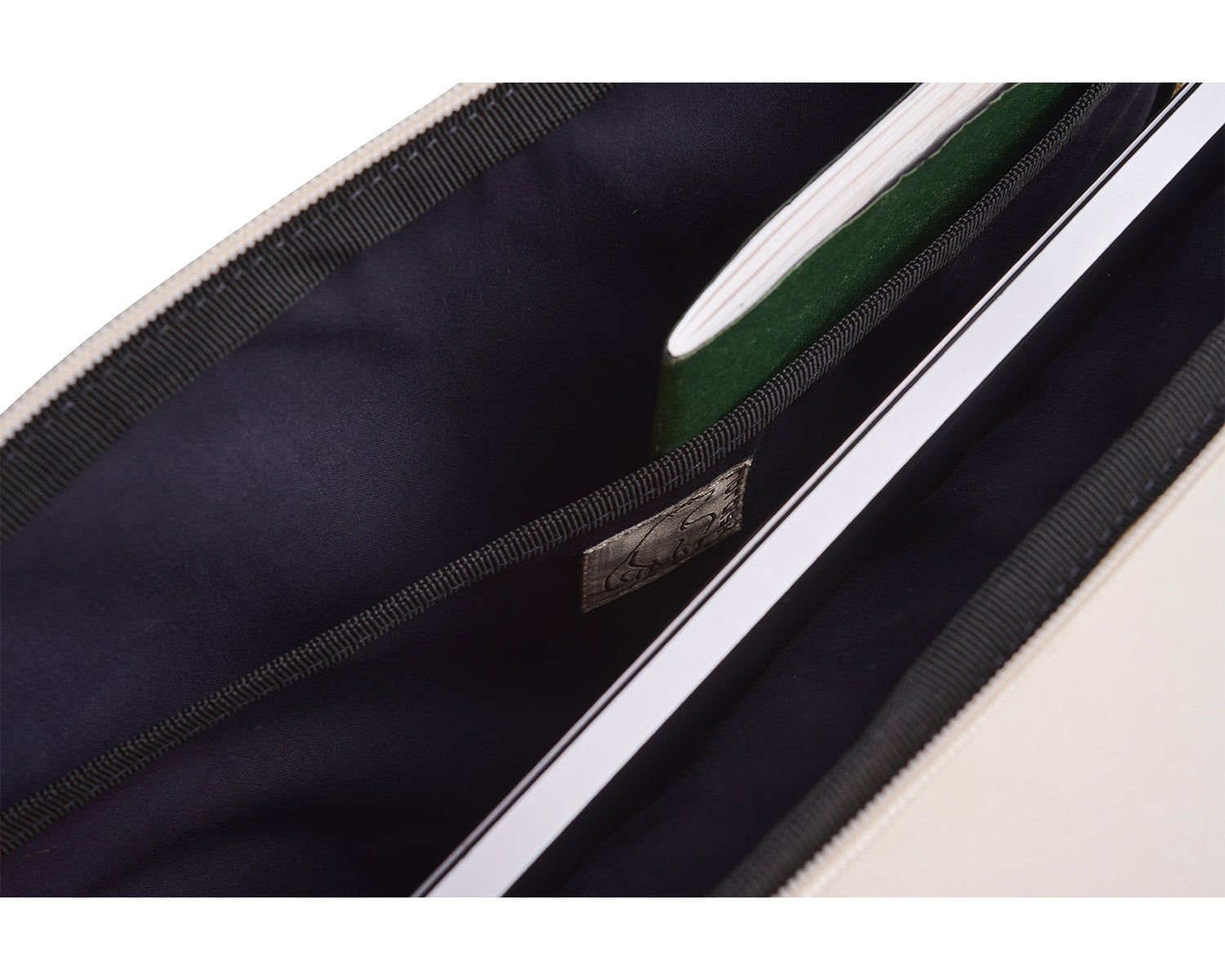 Askov Laptop Bag L | Sandshell