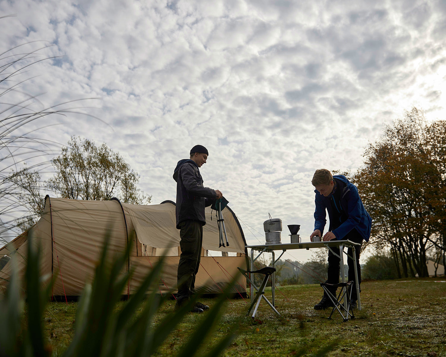 Supai Mini dreibeiniger Stuhl - Eden Green