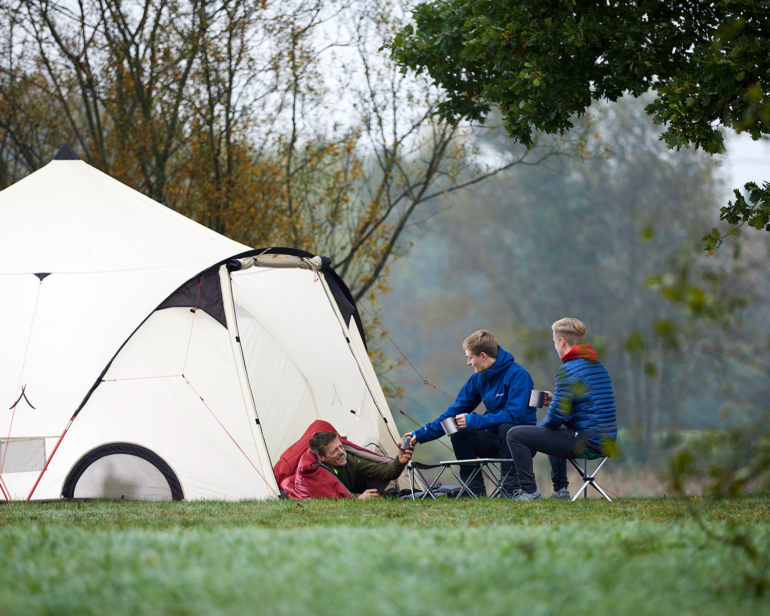 Supai Mini dreibeiniger Stuhl - Falcon Grey